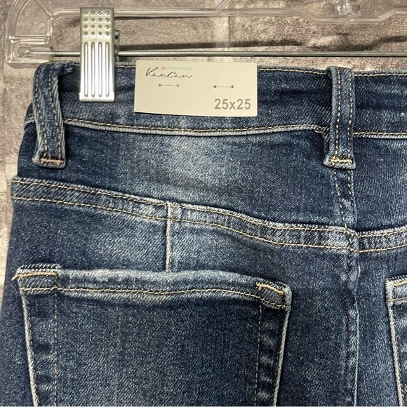 NWT KanCan High Rise Curvy Dark Ripped Cropped Jean - Picture 12 of 12